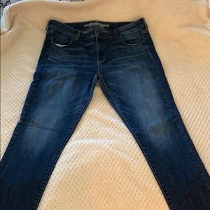 AEO medium wash Jegging
